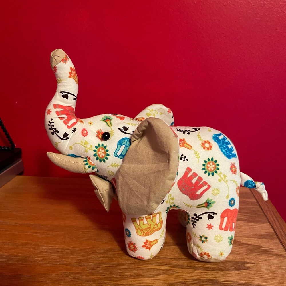 NaRaYa elephant